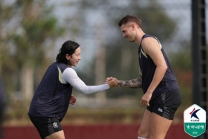 狂飙！光州FC英勇球员火海救人性命，韩职联或将表彰